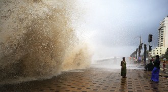wave on Mumbai seaside promenade