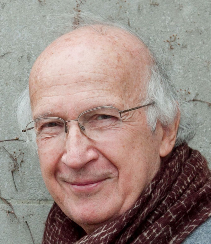 a headshot of Roald Hoffmann